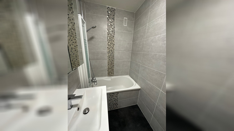 Ma-Cabane - Location Appartement CROIX, 42 m²