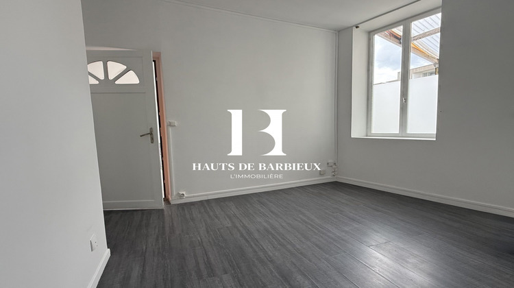 Ma-Cabane - Location Appartement Croix, 60 m²
