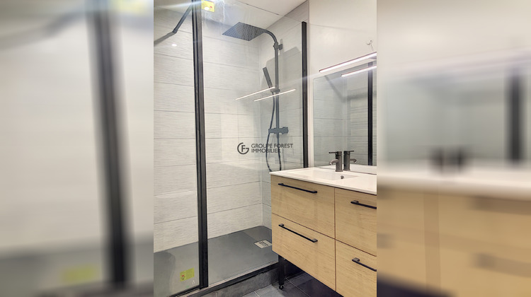 Ma-Cabane - Location Appartement Croix, 66 m²