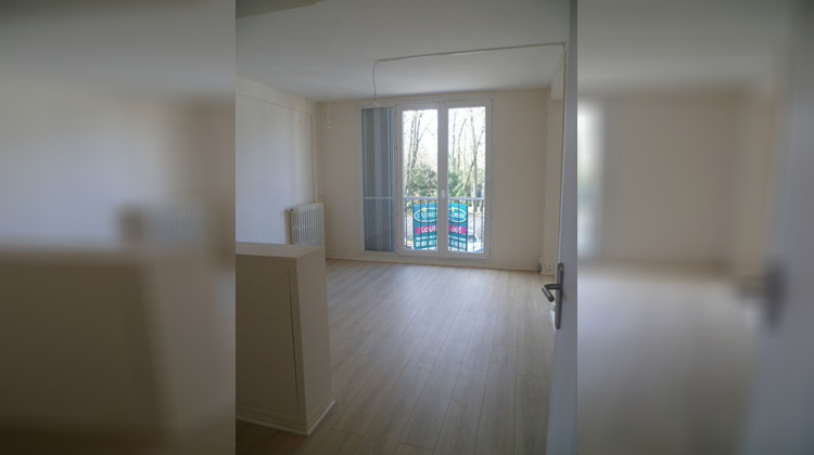 Ma-Cabane - Location Appartement CROSNE, 63 m²