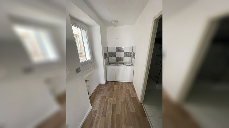 Ma-Cabane - Location Appartement CUERS, 38 m²