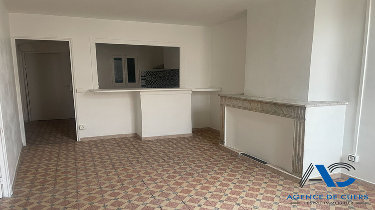 Ma-Cabane - Location Appartement CUERS, 45 m²