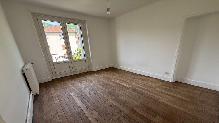 Ma-Cabane - Location Appartement CULOZ, 60 m²