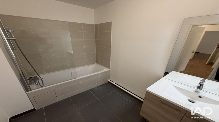 Ma-Cabane - Location Appartement Dammarie-les-Lys, 59 m²