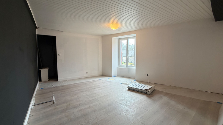Ma-Cabane - Location Appartement DANNEMOIS, 106 m²