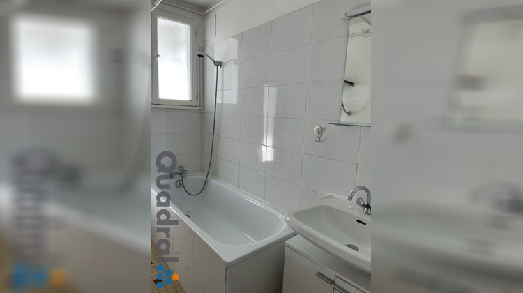 Ma-Cabane - Location Appartement DECINES-CHARPIEU, 66 m²
