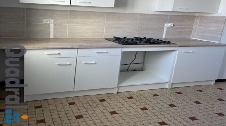 Ma-Cabane - Location Appartement DECINES-CHARPIEU, 66 m²