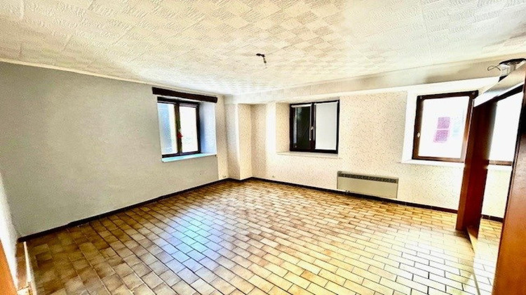 Ma-Cabane - Location Appartement Delle, 90 m²
