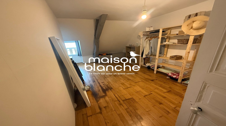 Ma-Cabane - Location Appartement Descartes, 110 m²