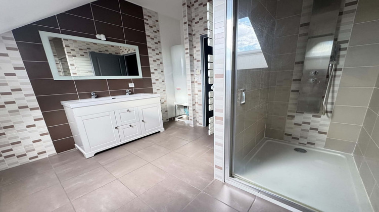 Ma-Cabane - Location Appartement Désertines, 92 m²