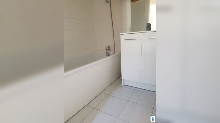 Ma-Cabane - Location Appartement DEVILLE-LES-ROUEN, 71 m²