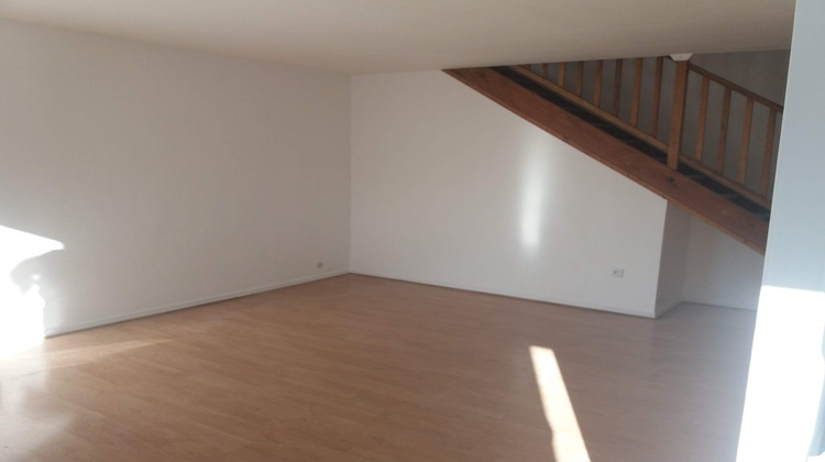 Ma-Cabane - Location Appartement DIEULEFIT, 75 m²