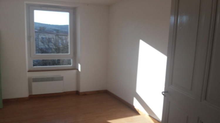 Ma-Cabane - Location Appartement DIEULEFIT, 75 m²
