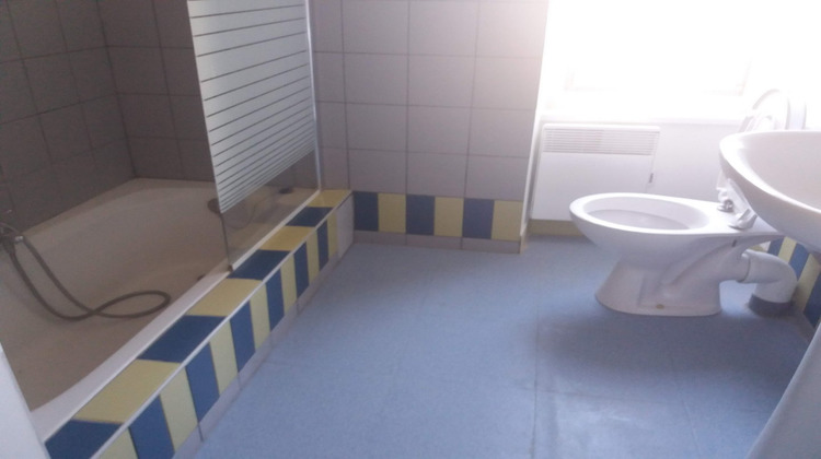 Ma-Cabane - Location Appartement DIEULEFIT, 75 m²