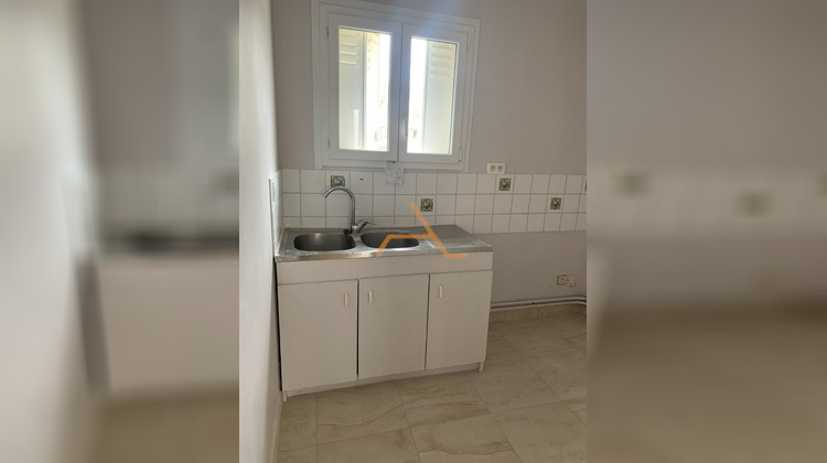 Ma-Cabane - Location Appartement DIEULEFIT, 45 m²