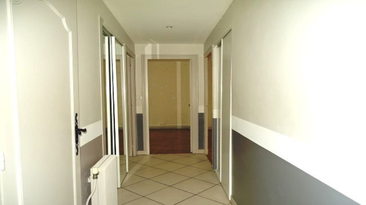 Ma-Cabane - Location Appartement Dijon, 65 m²