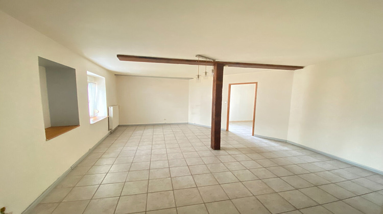 Ma-Cabane - Location Appartement DINOZE, 77 m²