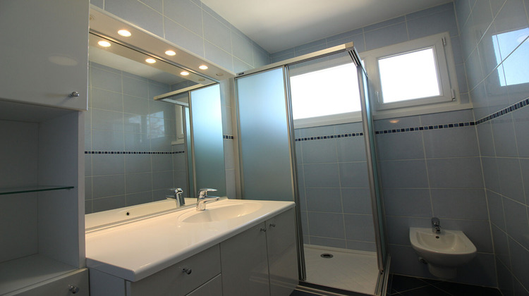 Ma-Cabane - Location Appartement DIVONNE-LES-BAINS, 88 m²