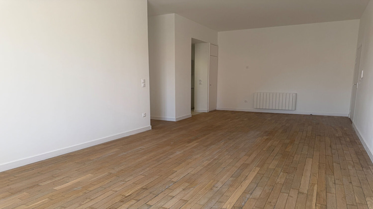 Ma-Cabane - Location Appartement DOLE, 71 m²