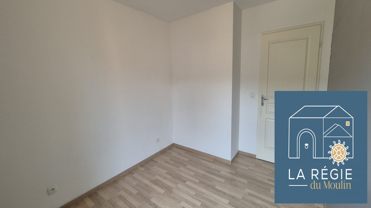 Ma-Cabane - Location Appartement DOMARIN, 61 m²