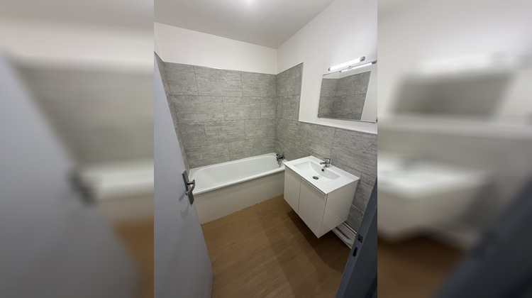 Ma-Cabane - Location Appartement DOMBASLE-SUR-MEURTHE, 53 m²