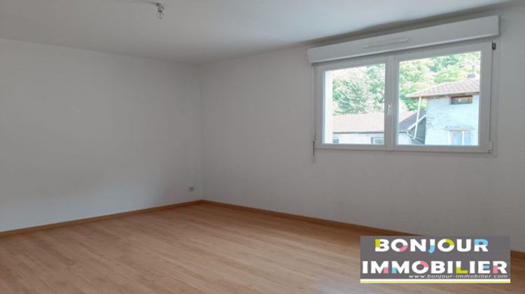 Ma-Cabane - Location Appartement Domène, 117 m²