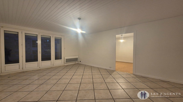 Ma-Cabane - Location Appartement DOMENE, 66 m²