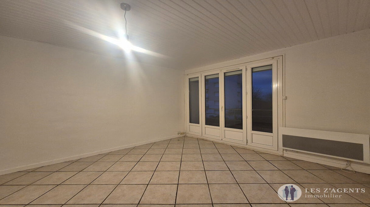 Ma-Cabane - Location Appartement DOMENE, 66 m²