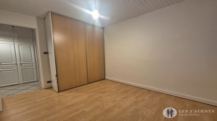 Ma-Cabane - Location Appartement DOMENE, 66 m²