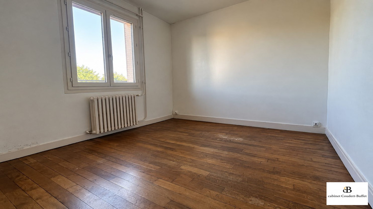 Ma-Cabane - Location Appartement Donzy, 97 m²