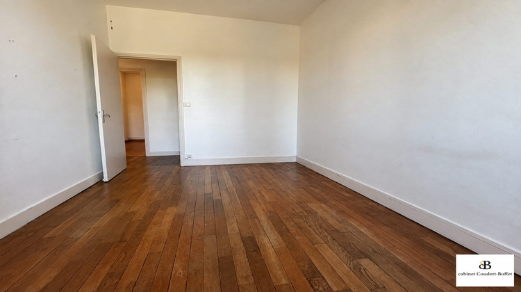 Ma-Cabane - Location Appartement Donzy, 97 m²