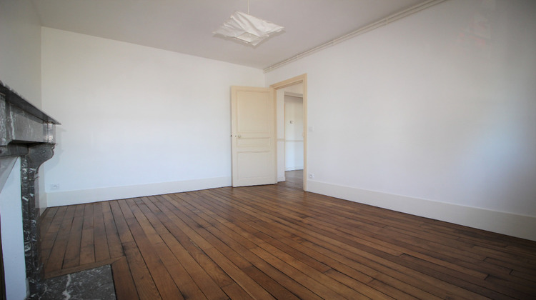 Ma-Cabane - Location Appartement DOURDAN, 68 m²