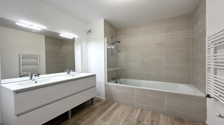 Ma-Cabane - Location Appartement DOURDAN, 76 m²