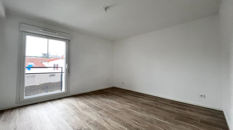 Ma-Cabane - Location Appartement DOURDAN, 76 m²