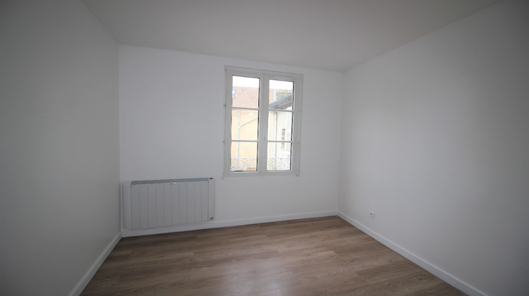 Ma-Cabane - Location Appartement DOURDAN, 36 m²