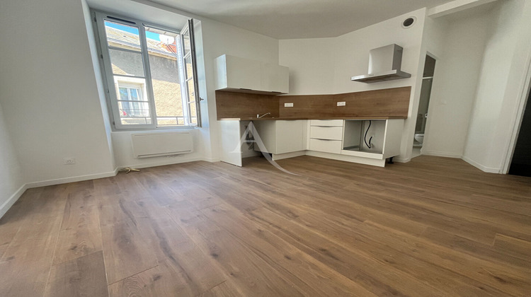 Ma-Cabane - Location Appartement DOURDAN, 60 m²