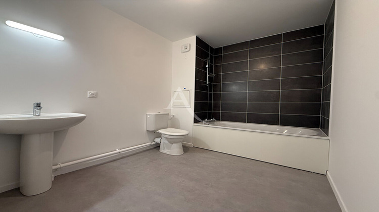 Ma-Cabane - Location Appartement DOURDAN, 47 m²