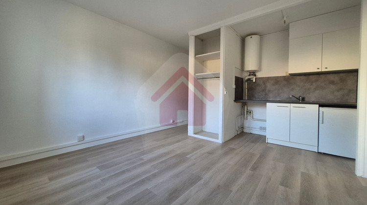 Ma-Cabane - Location Appartement DOURDAN, 19 m²