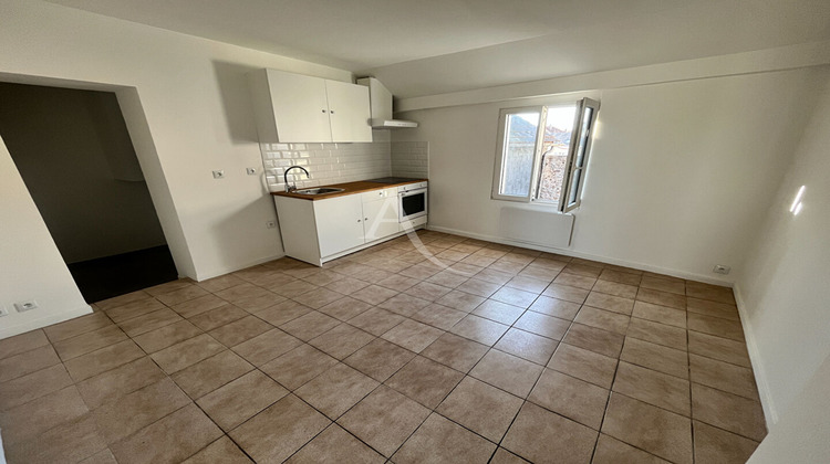 Ma-Cabane - Location Appartement DOURDAN, 30 m²