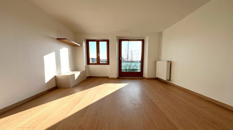 Ma-Cabane - Location Appartement DRUMETTAZ CLARAFOND, 70 m²
