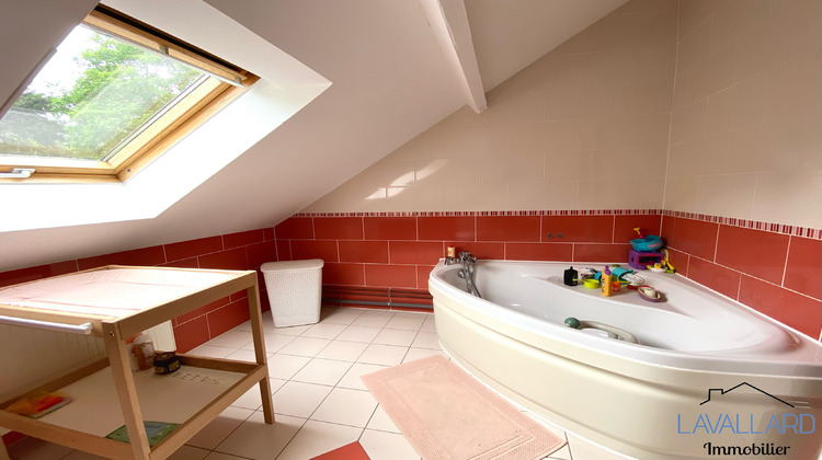 Ma-Cabane - Location Appartement Dury, 215 m²