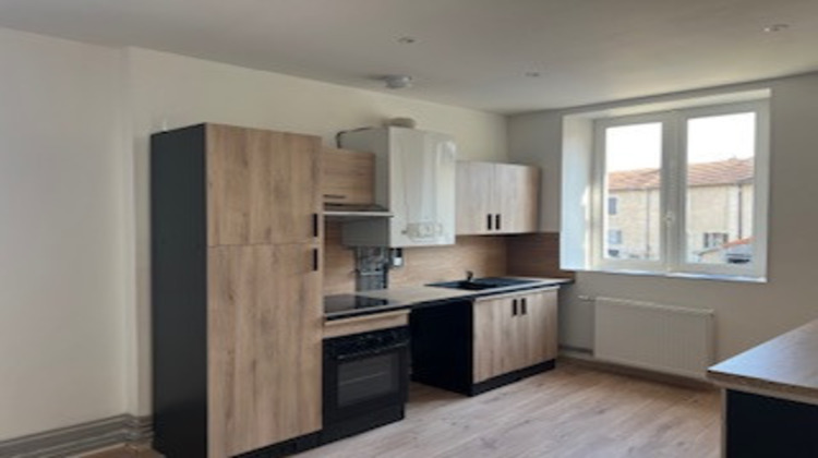 Ma-Cabane - Location Appartement ECHENOZ LA MELINE, 98 m²