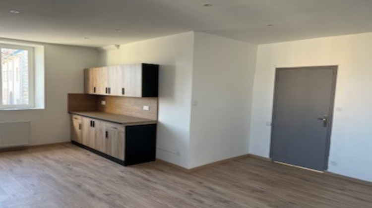 Ma-Cabane - Location Appartement ECHENOZ LA MELINE, 98 m²