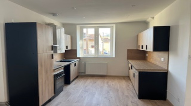 Ma-Cabane - Location Appartement ECHENOZ LA MELINE, 98 m²
