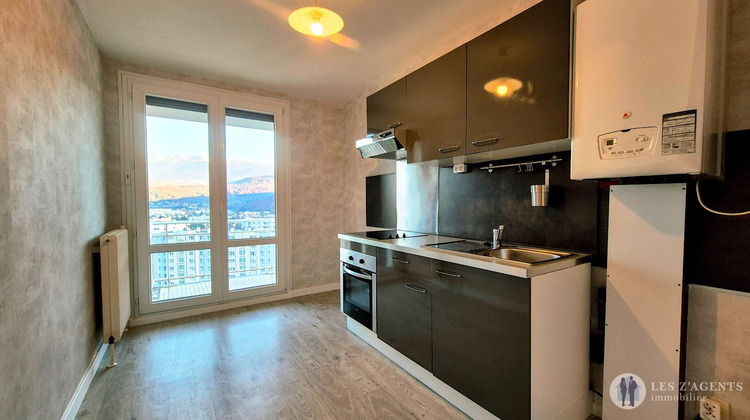 Ma-Cabane - Location Appartement ECHIROLLES, 70 m²