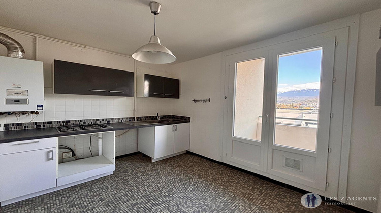 Ma-Cabane - Location Appartement ECHIROLLES, 50 m²