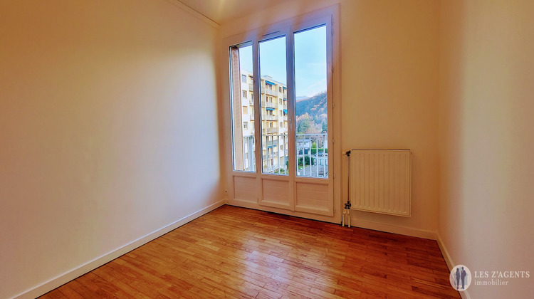 Ma-Cabane - Location Appartement ECHIROLLES, 42 m²