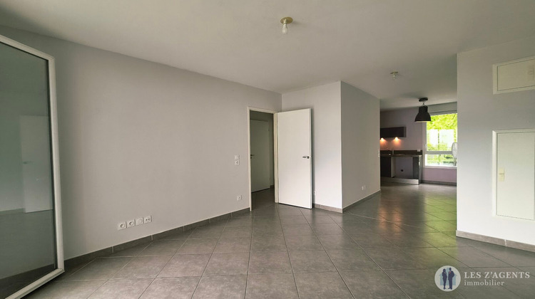 Ma-Cabane - Location Appartement ECHIROLLES, 64 m²