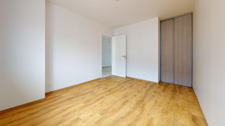 Ma-Cabane - Location Appartement ECOLE-VALENTIN, 81 m²