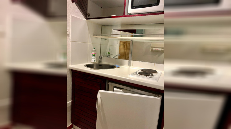 Ma-Cabane - Location Appartement ECULLY, 19 m²